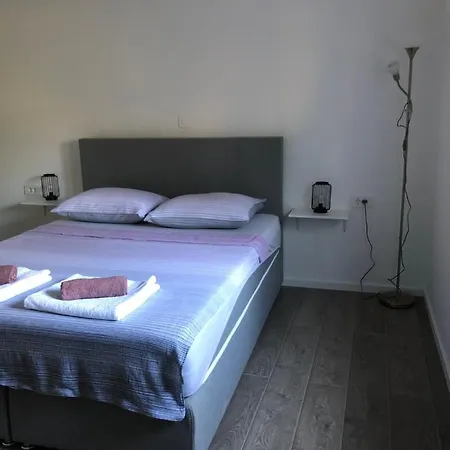 Apartman Ana Zára