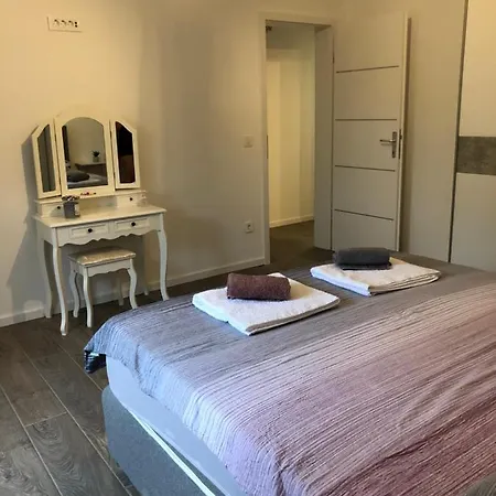 Apartman Ana * Zára