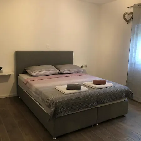Apartman Ana *